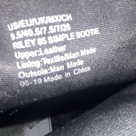 Kenneth Cole Riley 85 Simple Boot. - Picture 7 of 8